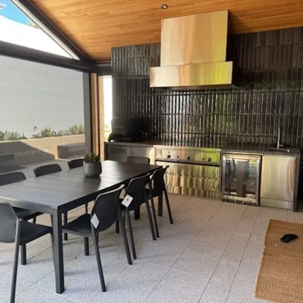 Alfresco Kitchens project images